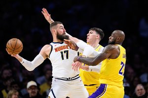 J. Valančiūną ir „Nuggets“ pražudė L. Dončičiaus metimas paskutinę pratęsimo sekundę