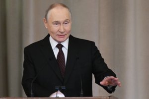 Karas Ukrainoje. Taikos derybos žlunga: V. Putinas žaidžia atsargų žaidimą