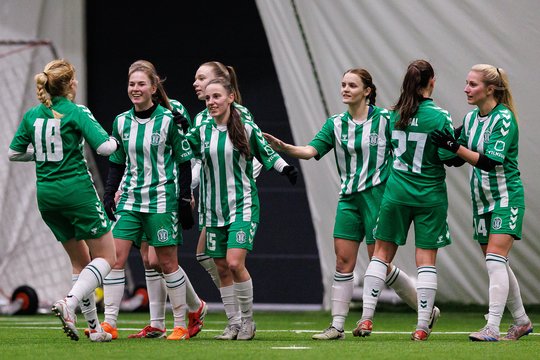 „Žalgirio“ moterų komanda – su naujomis ambicijomis aikštėje ir šalia jos