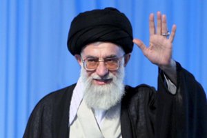 Žvalgybos duomenys apie M. Khamenei: netikėta tėvo pozicija ir asmeninės problemos