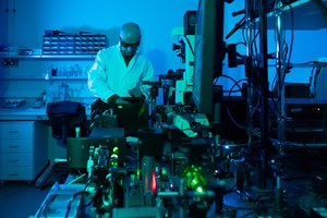 Lietuvos mokslininkų vystoma moderni netiesinė mikroskopija ir DI – naujos galimybės biomedicinai ir skydliaukės vėžio diagnostikai