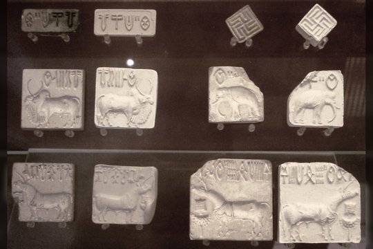 4000 metų paslapties: ar DI pavyks prakalbinti mįslingiausią senovės civilizaciją?