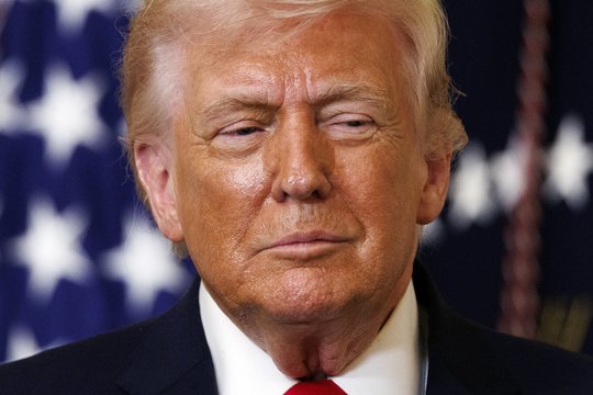 Naujasis Irano aukščiausiasis lyderis Mojtaba Khamenei pasiuntė žinią