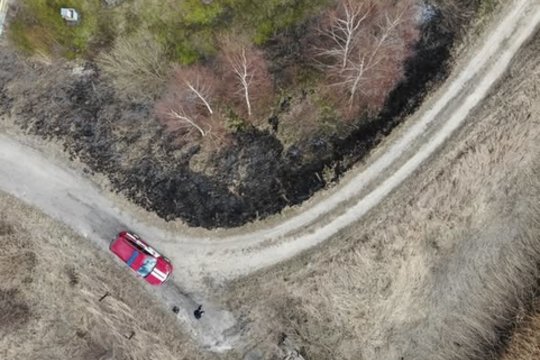 Prasideda pavasarinė beprotybė: ugniagesiai perspėja apie gresiančias baudas