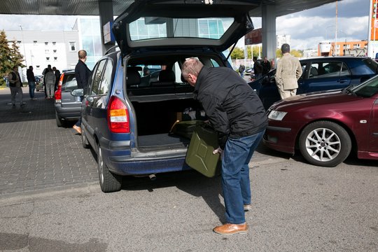 Brangstant degalams – netikėtas vieno barų sprendimas: idėja kilo sukant pro degalinę