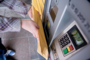 Siuntų bendrovė iškrėtė nesąmonę: kad greičiau pristatytų siuntą, vietoje Vilniaus nuvežė į kitą Lietuvos galą