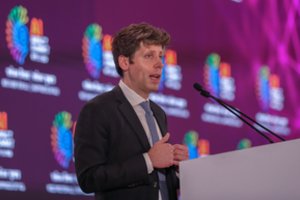 „ChatGPT“ kūrėjas: ateityje mokėsite ir už tai