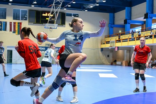Lietuvos moterų rankinio lygoje paaiškėjo pusfinalio poros