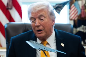 Įvardijo aiškų Irano karo laimėtoją: D. Trumpas neturi jokio plano