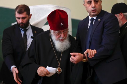 Sulaukęs 93 metų mirė įtakingasis Sakartvelo patriarchas Elijas II