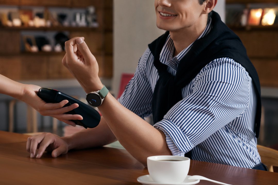 „Xiaomi Watch 5“ – elegantiškas ir universalus, stebėtinai galingas, bet nebrangus