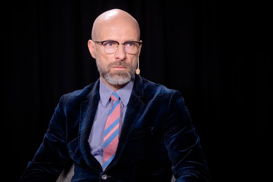 Akcizų mažinimą A. Romanovskis laiko geriausia priemone valdant krizę: kitos šalys taip darė 2022-aisiais