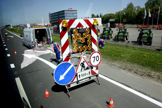 Paaiškėjo, kaip šiemet bus paskirstytos lėšos keliams