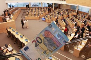 Vyriausybė patvirtino, kaip rengs kitų metų biudžetą: derybas planuojama pradėti vasarą
