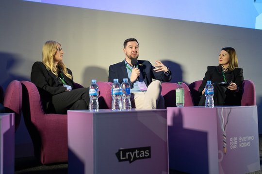 Švietimo centre – pedagogas: prisitaikyti reikia ne tik prie technologijų