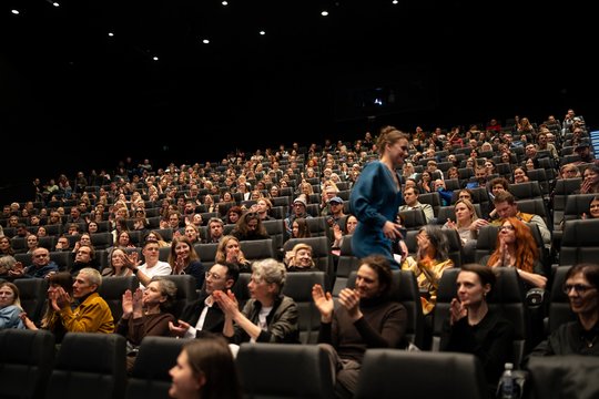 „Kino pavasaryje“ įvyko G. Urbonaitės romantinės dramos „Renovacija“ nacionalinė premjera