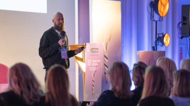 Pastebi skirtingą visų požiūrį, kaip turi veikti mokykla: pritaikius šį sprendimą nemažai sutaupytume