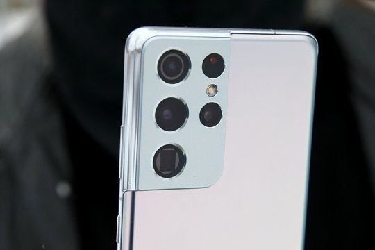 Užsienietė teisme atsakys už neapykantos kurstymą ir viešosios tvarkos pažeidimą