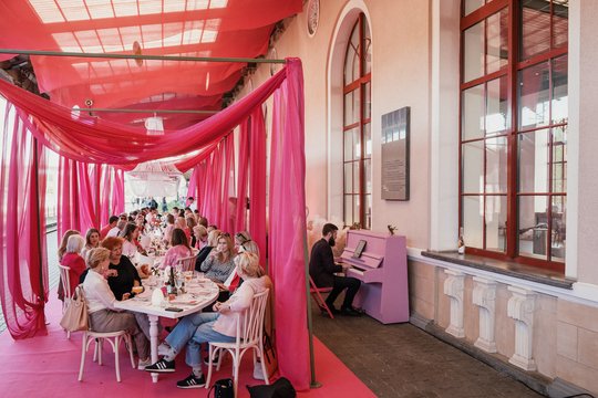 Sostinė ruošiasi nusidažyti rožine spalva: skelbiamas konkursas „Rožinis Vilnius“