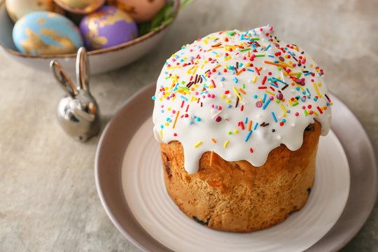 Visų mėgstamiausias tradicinis Velykų pyragas – purus, minkštas ir šviežias išlieka net mėnesį