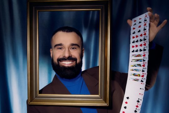 Į gimtadienį kviečiantis iliuzionistas A. Lavrentjevas pribloškė gerbėjus: bilietai už eurą – gal tai pokštas?