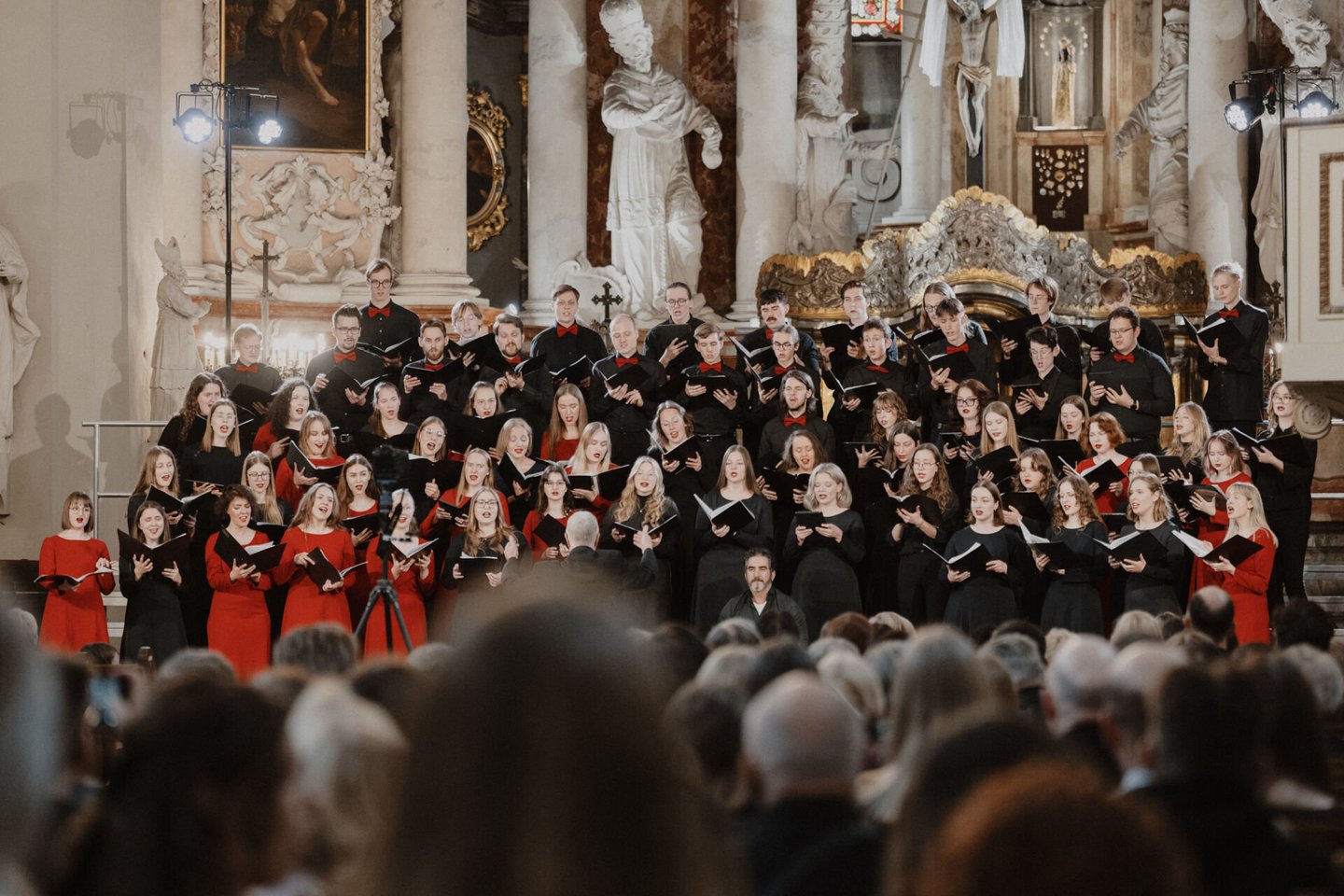 Garsiojoje Oslo universiteto auloje – M. K. Čiurlionio jubiliejaus atgarsiai.<br> Asmeninio albumo nuotr.