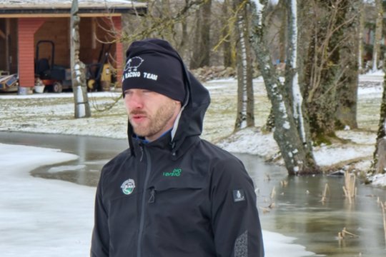 Garsiajam ūkininkui Petrui Šiaučiūnui – dar vienas smūgis: į ūkį atvyko pareigūnai