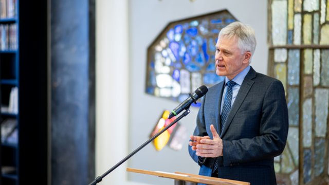 Kalbos inspekcijos pirmininkas įsivėlė į nemalonumus: organizacijos rengia kreipimąsi į valdžios atstovus
