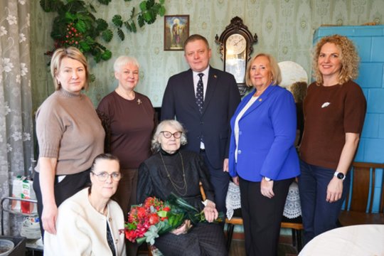 Šimtamečių metai: Garliavoje pasveikinta trečioji 100-metė