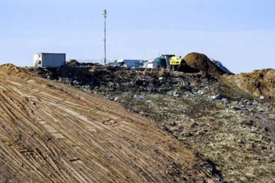 Bjauresnis nei tvarte dvokas: vimdančios smarvės gyventojai nebepakelia – išėjus į lauką darosi bloga