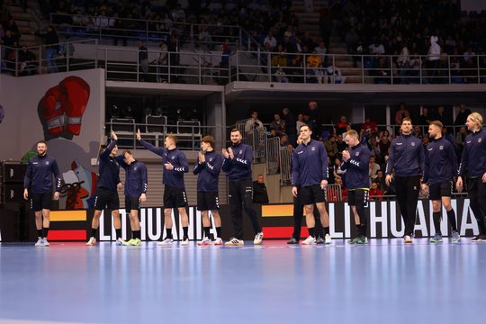 Po skaudaus smūgio Serbijoje – Lietuvos rankininkų pažadas: Namuose kovosime ne tik dėl garbės