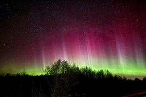 Naktį danguje virš Kauno sužibo pašvaistė: dalijasi įspūdingas vaizdais