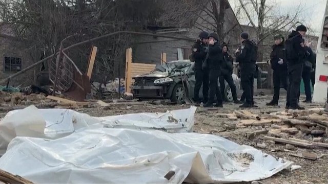 Dronų ataka Zaporožėje pražudė vyrą ir moterį: iš po griuvėsių gelbėtos jų dukros