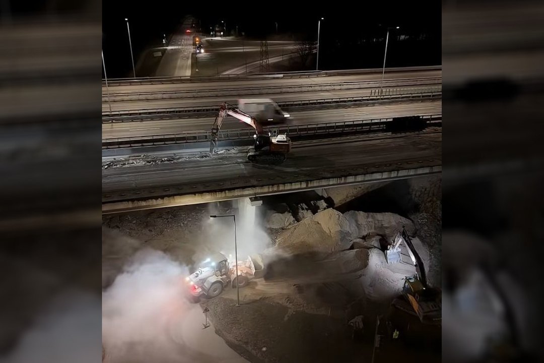 Naktį pradėtas griauti A1 viadukas per Jonavos gatvę