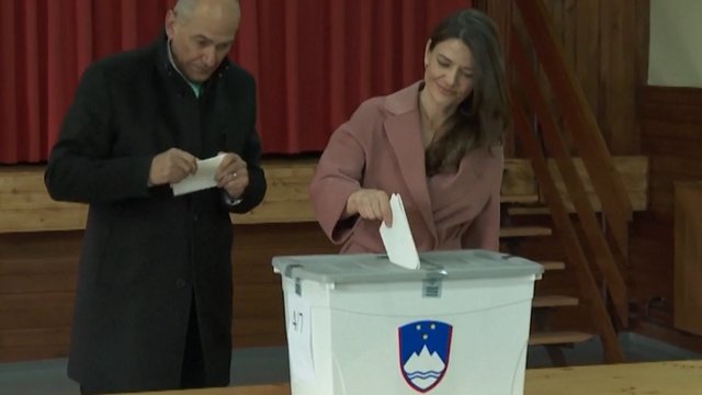 Slovėnijoje – parlamento rinkimai: valdančioji kairė grumiasi su konservatyvia opozicija