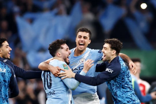 Finalinėje kovoje – „Manchester City“ triumfas: palaužė „Arsenal“ futbolininkus