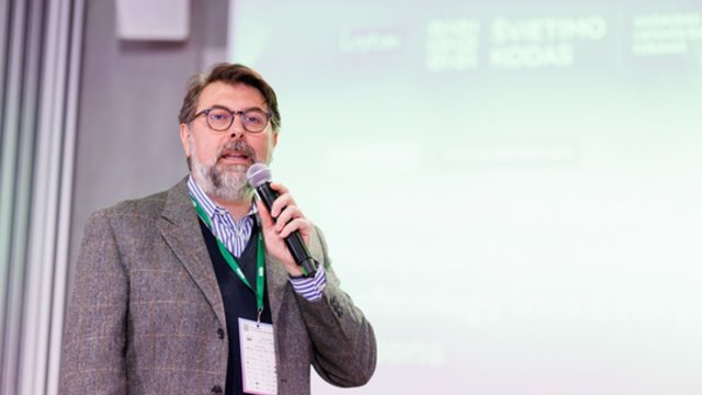 Mokymai su „Apple“: praktiniai būdai integruoti technologas į kasdienes pamokas