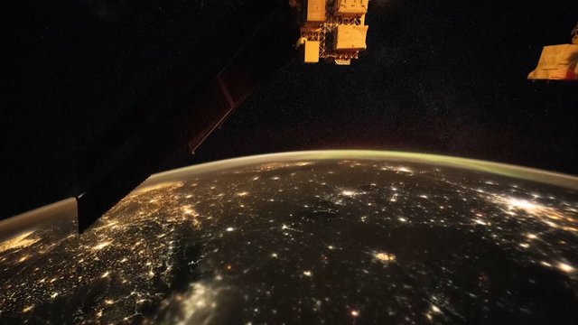 Užfiksavo, kaip smūgiai Ukrainoje atrodo iš kosmoso