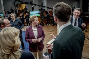 Danija renka parlamentą: po krizės dėl Grenlandijos premjerė M. Frederiksen siekia trečiosios kadencijos