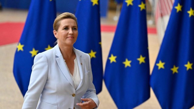 Danijoje – parlamento rinkimai: krizės akivaizdoje M. Frederiksen siekia trečios kadencijos