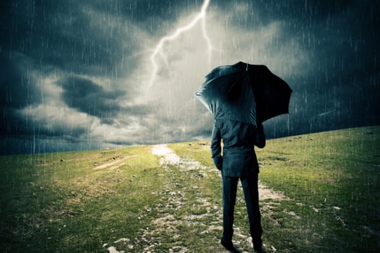 Vyras, kurį „medžioja“ žaibas: trenkė jau keturis kartus