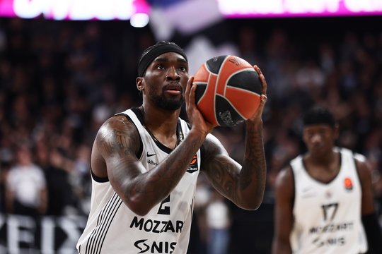 Eurolygos autsaiderių žaidimas: „Partizan“ likus 1,1 sek. išplėšė vienu metimu pergalę prieš ASVEL