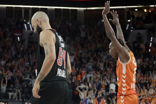 Po Eurolygos rungtynių – fanų akibrokštas prieš „Olympiakos“ vadovus