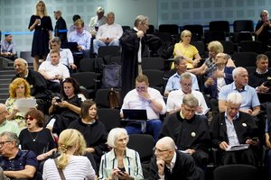 Riaušių byla: nuteistųjų gynėjai nesutinka, kad jų ginamiesiems būtų priteistos išlaidos už advokatus