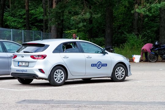 Už sukčiavimą „Regitroje“ – 54 tūkst. eurų siekiančios baudos: įkliuvo ir egzaminuotojas