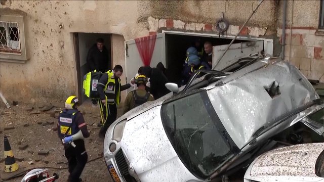 Irano galingas smūgis netoli Tel Avivo: užfiksavo atakos pasekmes