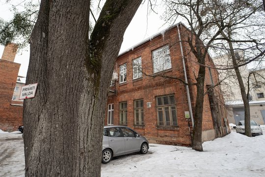 Kol baudžia kitus, griūva jų pačių pastatai: Kauno centre – nemaloni situacija