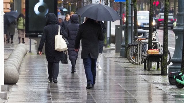 Sulauksime ne tik lietaus: termometrų stulpeliai kris žemyn