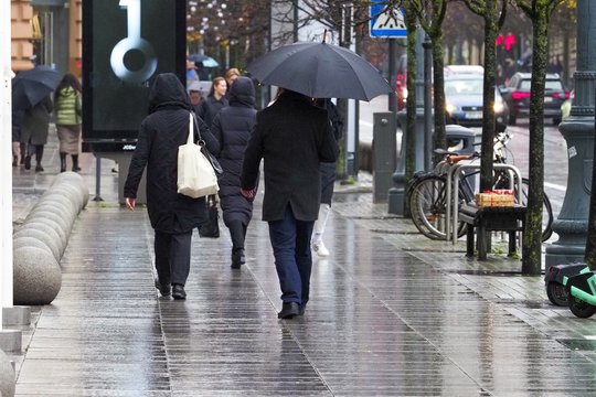 Sulauksime ne tik lietaus: termometrų stulpeliai kris žemyn