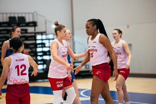 Katastrofą išgyvenantis moterų krepšinio klubas gelbėjamas – žadamos algos, žaidėjos nebus nelegalės